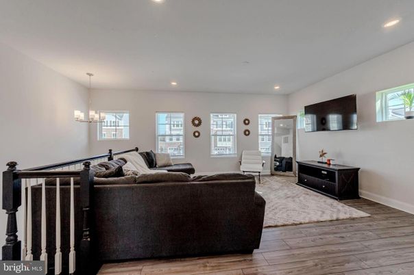 Chandelier, Interior, Living room, Pendant Lights, Recessed Lighting, Wood Texture Flooring