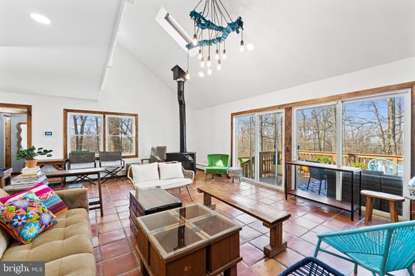 Interior, Living room, Pendant Lights, Recessed Lighting