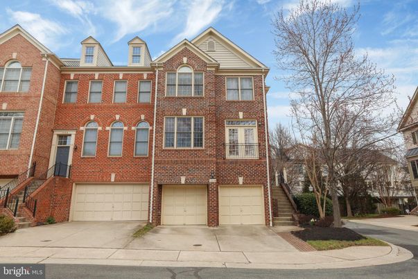 Attached, Exterior, Facade, Brick Facade, Rowhouse