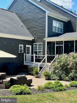 Exterior, Facade, American Craftsman