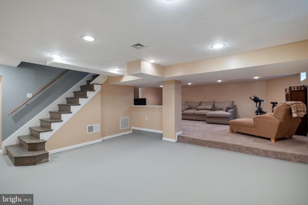 Fitness Equipment, Interior, Recessed Lighting
