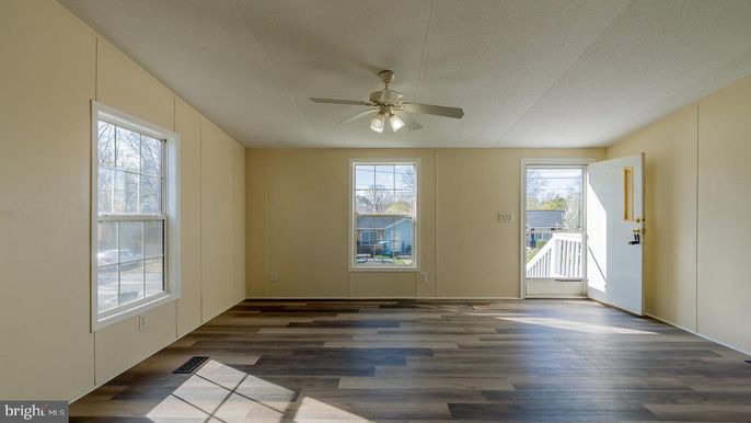 Empty room, Interior, Wood Texture Flooring