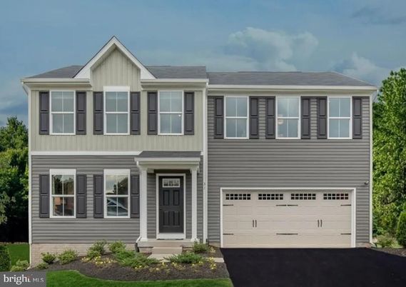 Attached, Exterior, Facade, Rowhouse