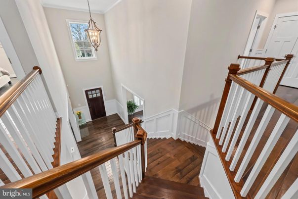 Interior, Pendant Lights, Wood Texture Flooring