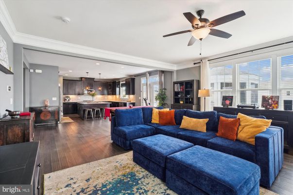 Interior, Kitchen, Living room, Pendant Lights, Recessed Lighting, Wood Texture Flooring