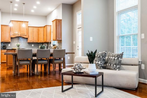 Dining room, Interior, Kitchen, Pendant Lights, Recessed Lighting, Wood Texture Flooring