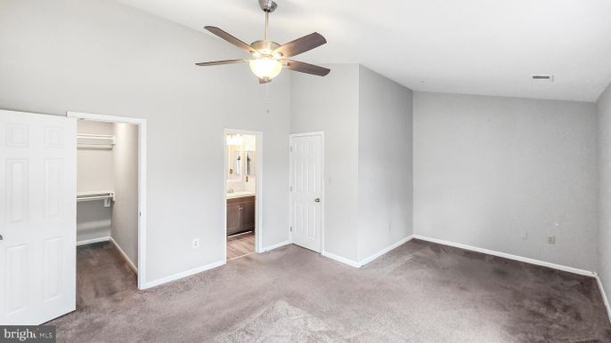 Bathroom, Empty room, Interior