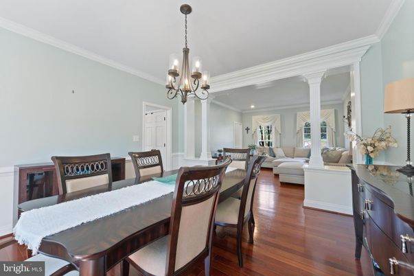Chandelier, Dining room, Interior, Living room, Recessed Lighting, Wood Texture Flooring