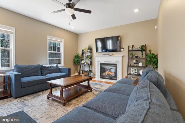 Fireplace, Interior, Living room, Recessed Lighting