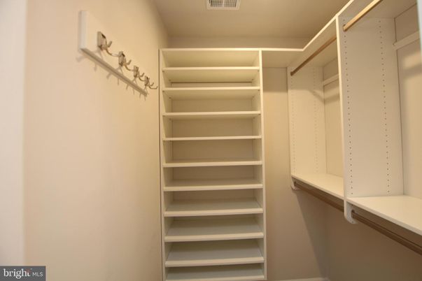 Interior, Walk-in Closets