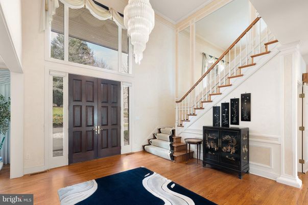 Chandelier, Interior, Wood Texture Flooring