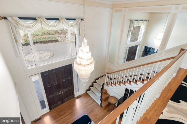 Chandelier, Interior, Wood Texture Flooring