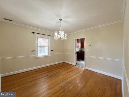 Chandelier, Empty room, Interior, Wood Texture Flooring