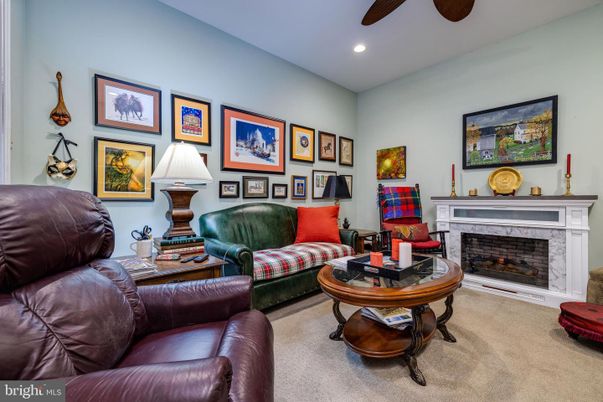 Fireplace, Interior, Living room, Recessed Lighting