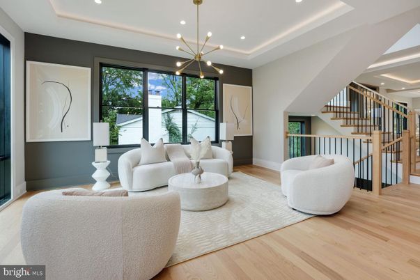 Interior, Living room, Pendant Lights, Recessed Lighting, Wood Texture Flooring