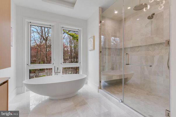 Bathroom, Free Standing Baths, Glass Shower, Interior, Recessed Lighting