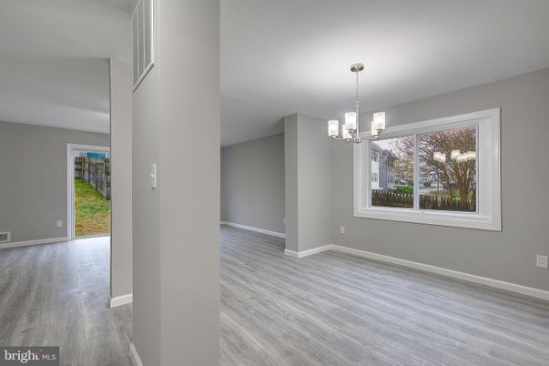 Chandelier, Empty room, Interior, Pendant Lights, Wood Texture Flooring