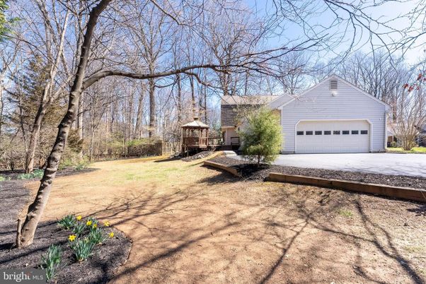 Backyard, Detached Garage, Exterior