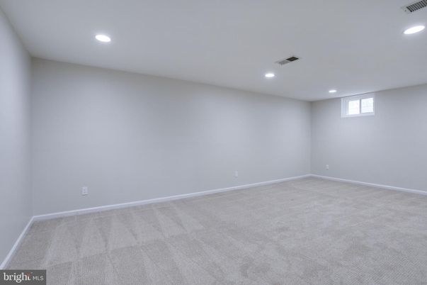 Empty room, Interior, Recessed Lighting