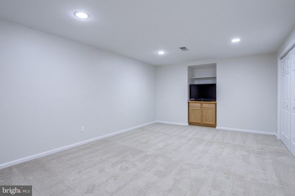 Empty room, Interior, Recessed Lighting
