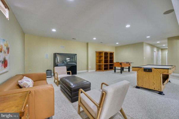 Game Room, Interior, Living room, Recessed Lighting
