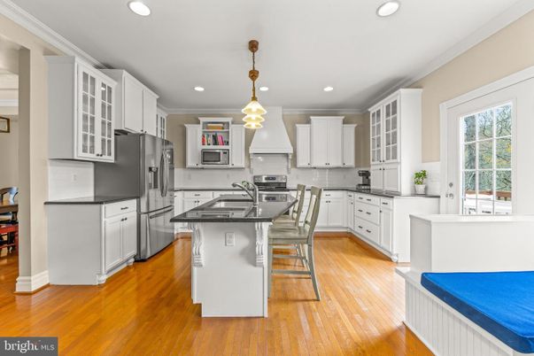 Interior, Kitchen, Pendant Lights, Recessed Lighting, Wood Texture Flooring