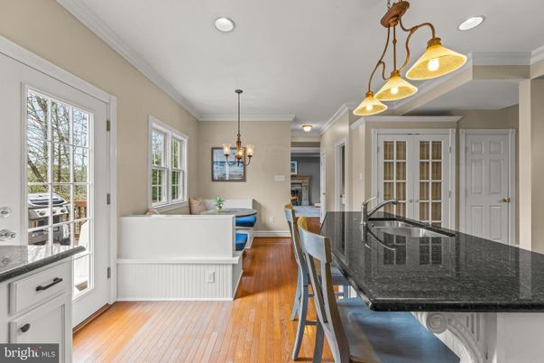 Chandelier, Dining room, Interior, Kitchen, Pendant Lights, Recessed Lighting, Wood Texture Flooring