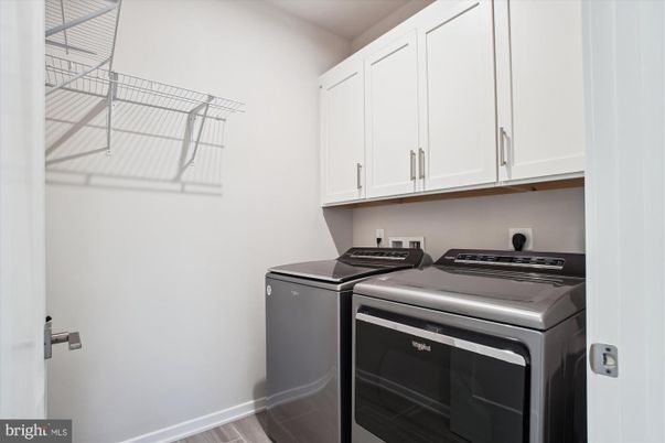 Interior, Washer, Wood Texture Flooring