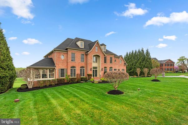 Backyard, Exterior, Facade, Brick Facade, French Provincial