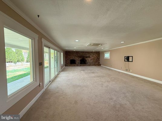 Empty room, Interior, Recessed Lighting, Stone Walls