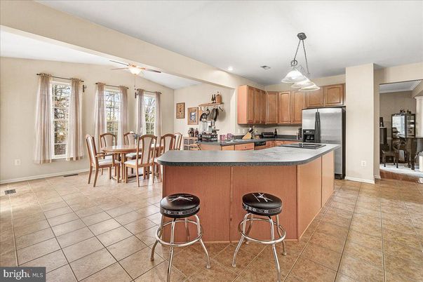 Dining room, Interior, Kitchen, Pendant Lights, Recessed Lighting