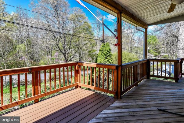 Exterior, Wood Texture Flooring