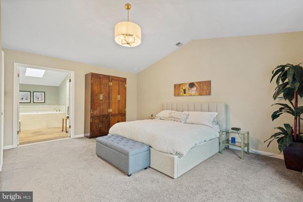 Bedroom, Interior, Pendant Lights