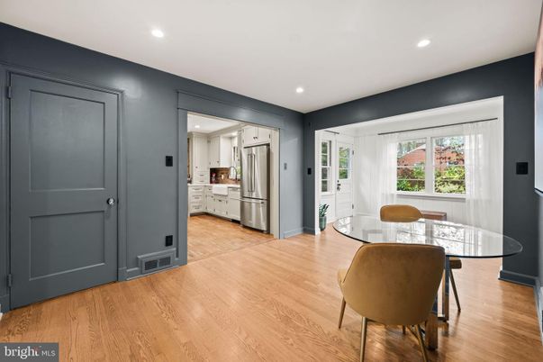 Dining room, Interior, Kitchen, Recessed Lighting, Stainless Steel Appliances, Wood Texture Flooring