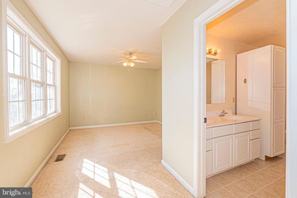 Bathroom, Empty room, Interior