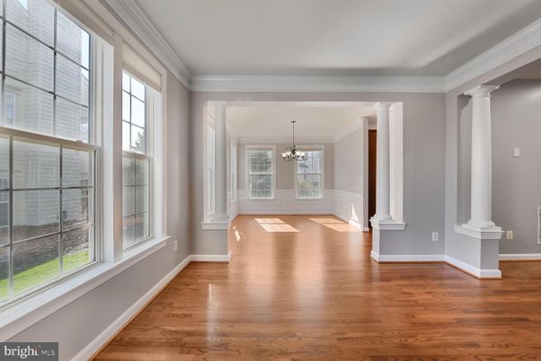 Chandelier, Empty room, Interior, Wood Texture Flooring