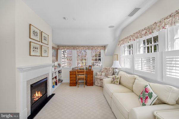 Fireplace, Interior, Living room