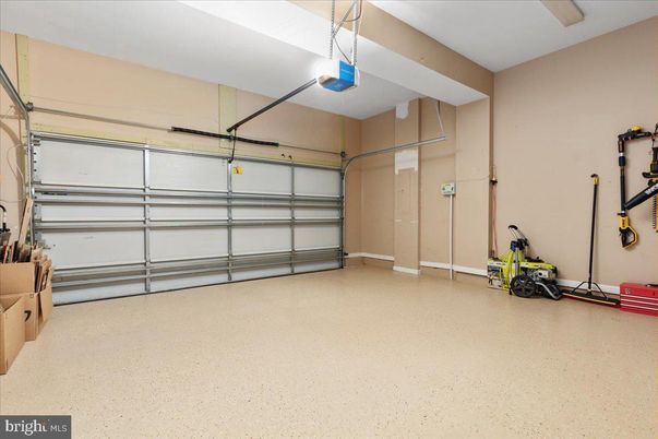 Garage, Interior