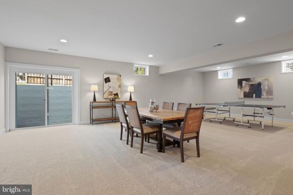 Dining room, Interior, Recessed Lighting
