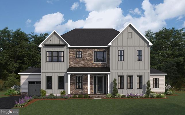 Attached, Exterior, Facade, Farmhouse