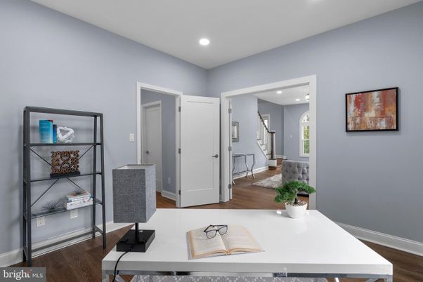Home Office, Interior, Recessed Lighting, Wood Texture Flooring
