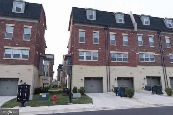 Attached, Exterior, Facade, Brick Facade, Rowhouse
