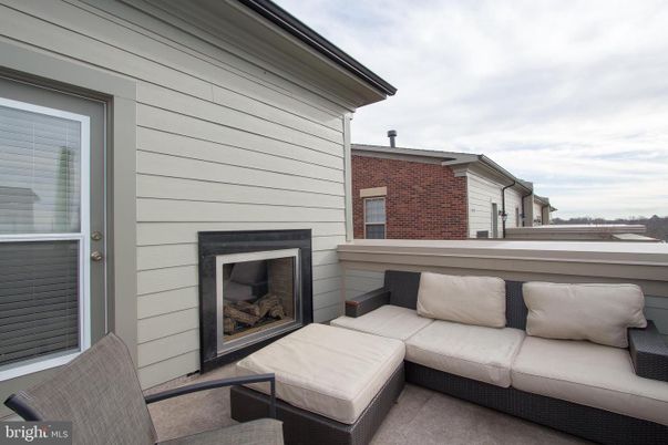 Exterior, Fireplace