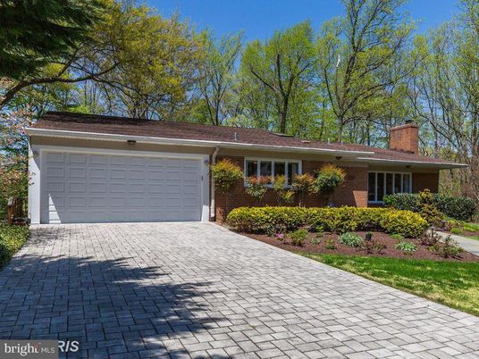 Attached, Exterior, Facade, Brick Facade, Ranch