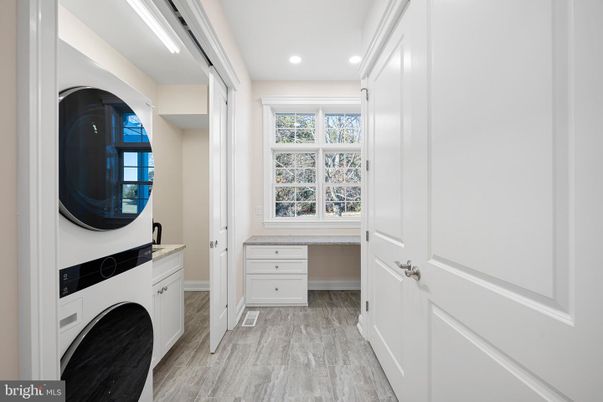 Interior, Recessed Lighting, Utility Closets, Washer, Wood Texture Flooring