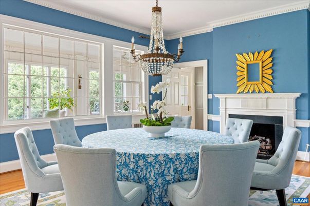 Chandelier, Dining room, Fireplace, Interior, Wood Texture Flooring