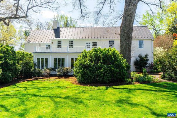 Backyard, Exterior, Facade, Farmhouse