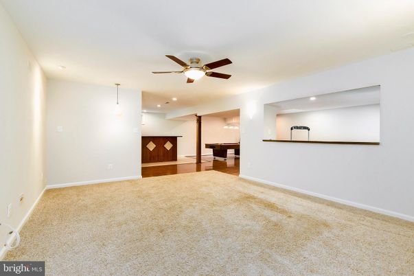 Empty room, Interior, Pendant Lights, Recessed Lighting