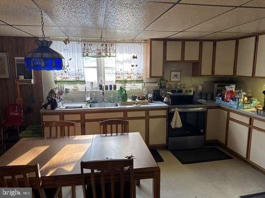 Dining room, Interior, Kitchen, Pendant Lights