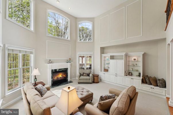 Fireplace, Interior, Living room, Recessed Lighting